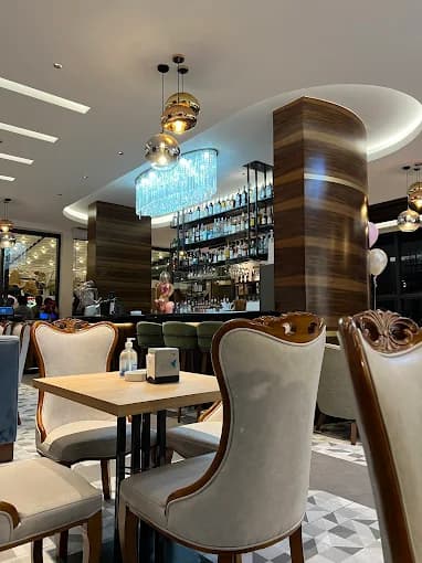 Le Pavillon Restaurant 2
