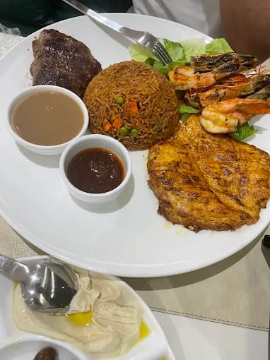 Le Pavillon Restaurant 4